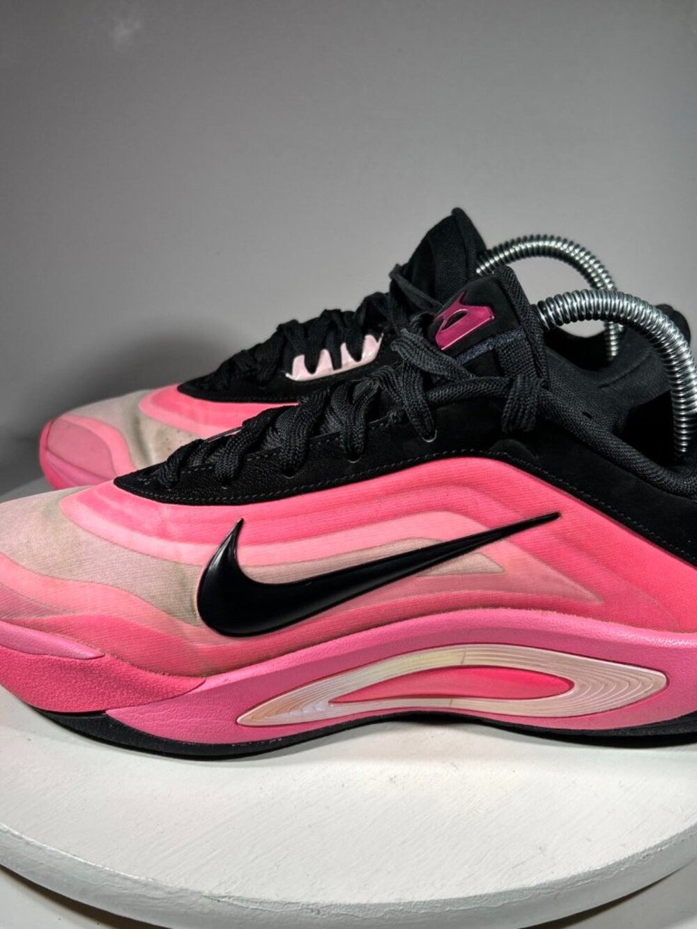 Nike A'ja Wilson A'One Leo Lights Basketball Shoes Womens Size 8.5 Pink Sneakers